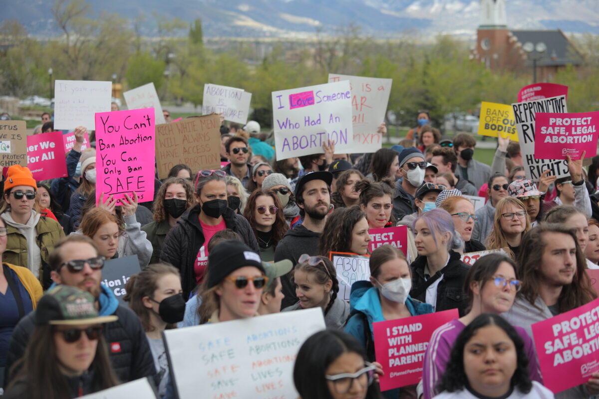 Hundreds demonstrate at Utah Capitol in support of abortion rights ...